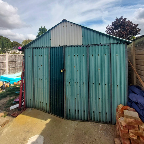 Green corrugated metal garden - metal,